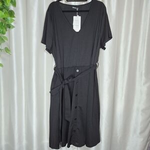 Bloomchic Women's Black V-Neck Button Pocket Stretch Dress Belted Size 26 / 4X